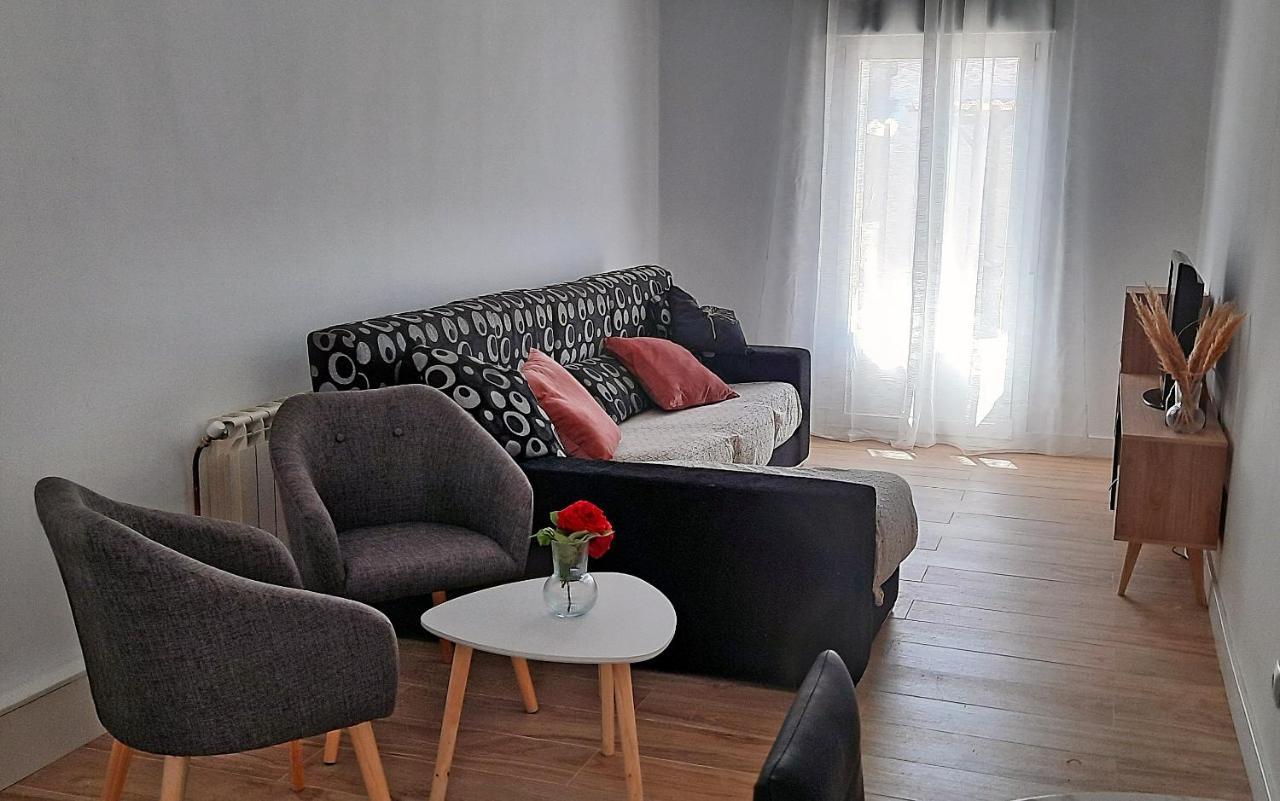 Kataenea. Apartamento En El Prepirineo Navarro. Naturaleza Aoiz Eksteriør bilde