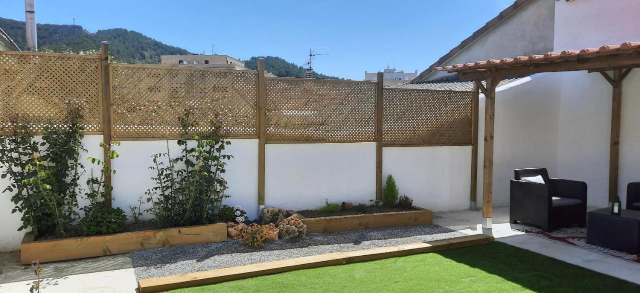 Kataenea. Apartamento En El Prepirineo Navarro. Naturaleza Aoiz Eksteriør bilde
